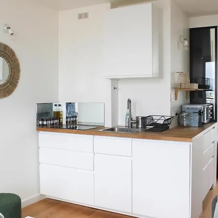 Superb With View Of The Eiffel Tower Apartment *